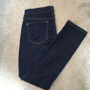 Old Navy Flirt Skinny Jeans